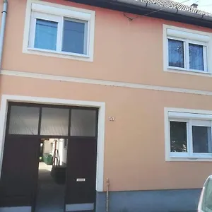 https://family-house.egerhotels.net