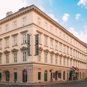 Zenit Palace Otel
